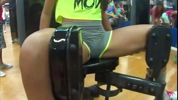Inked blonde MILF Tussi fickt ihren geilen Masseur