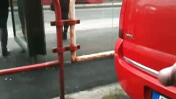 Atemberaubende vollbusige Schönheit Yasmin Scott fickt ihren Neffen